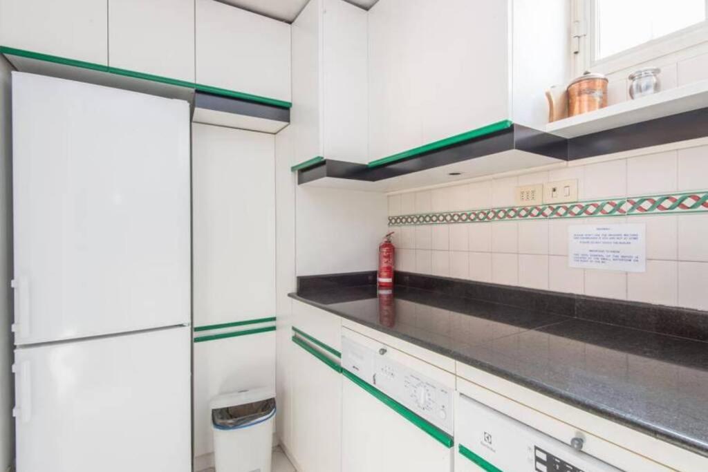 Pallaro Terrace Apartment Рим Екстер'єр фото