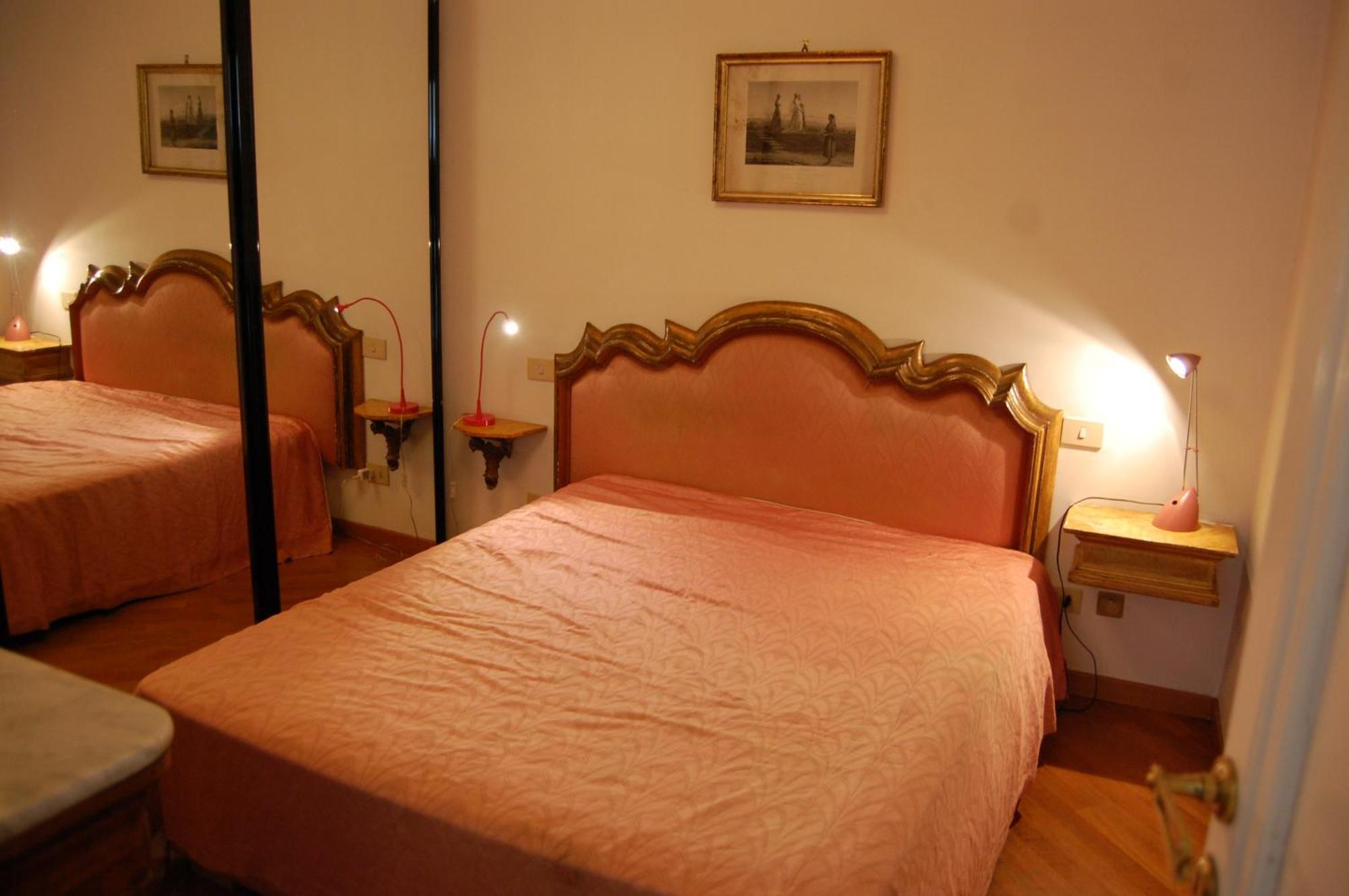 Pallaro Terrace Apartment Рим Екстер'єр фото